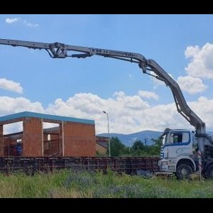 foto pumi 28m/9m3 beton pompa+ misezarka CIFA 8x4 Scania