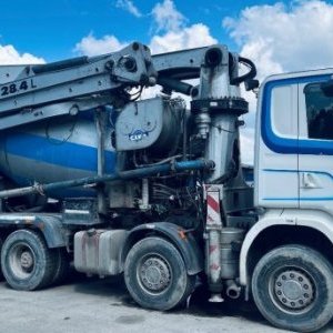 foto pumi 28m/9m3 beton pompa+ misezarka CIFA 8x4 Scania